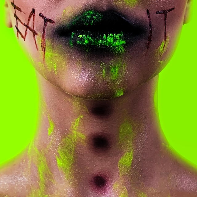 Image of EAT IT