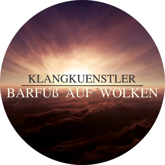 Image of Barfuß auf Wolken