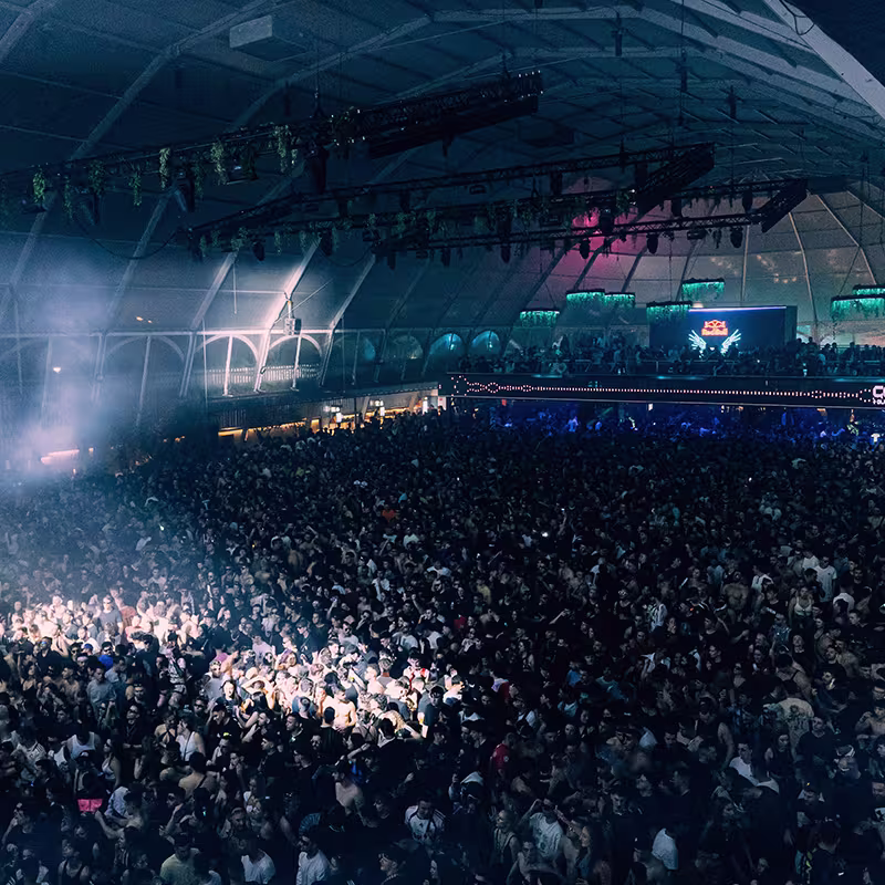 VERKNIPT X CODE IN FABRIK cover image