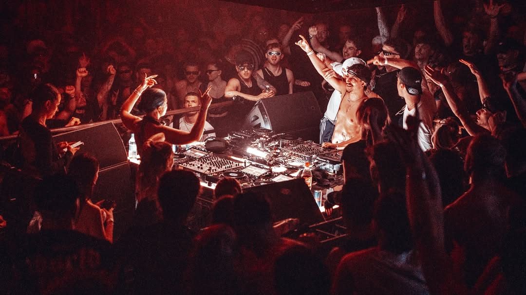 FACE 2 FACE ZURICH cover image