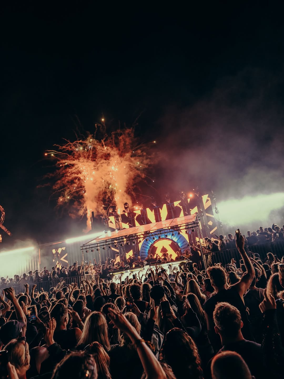 SonneMondSterne XXVIII 2026 cover image