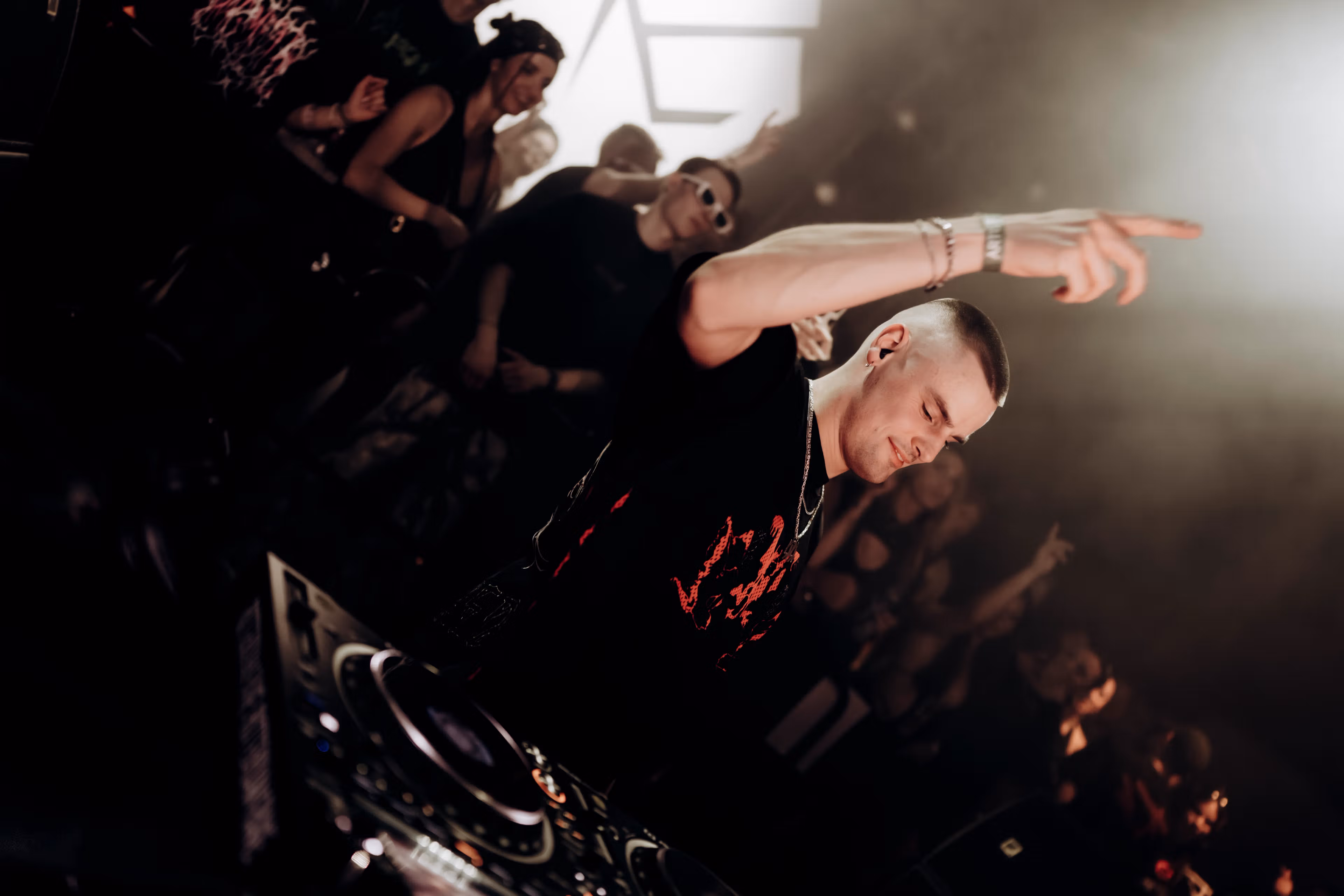 Beach Sessions with Somewhen & UEBERREST | Rotterdam Rave cover image