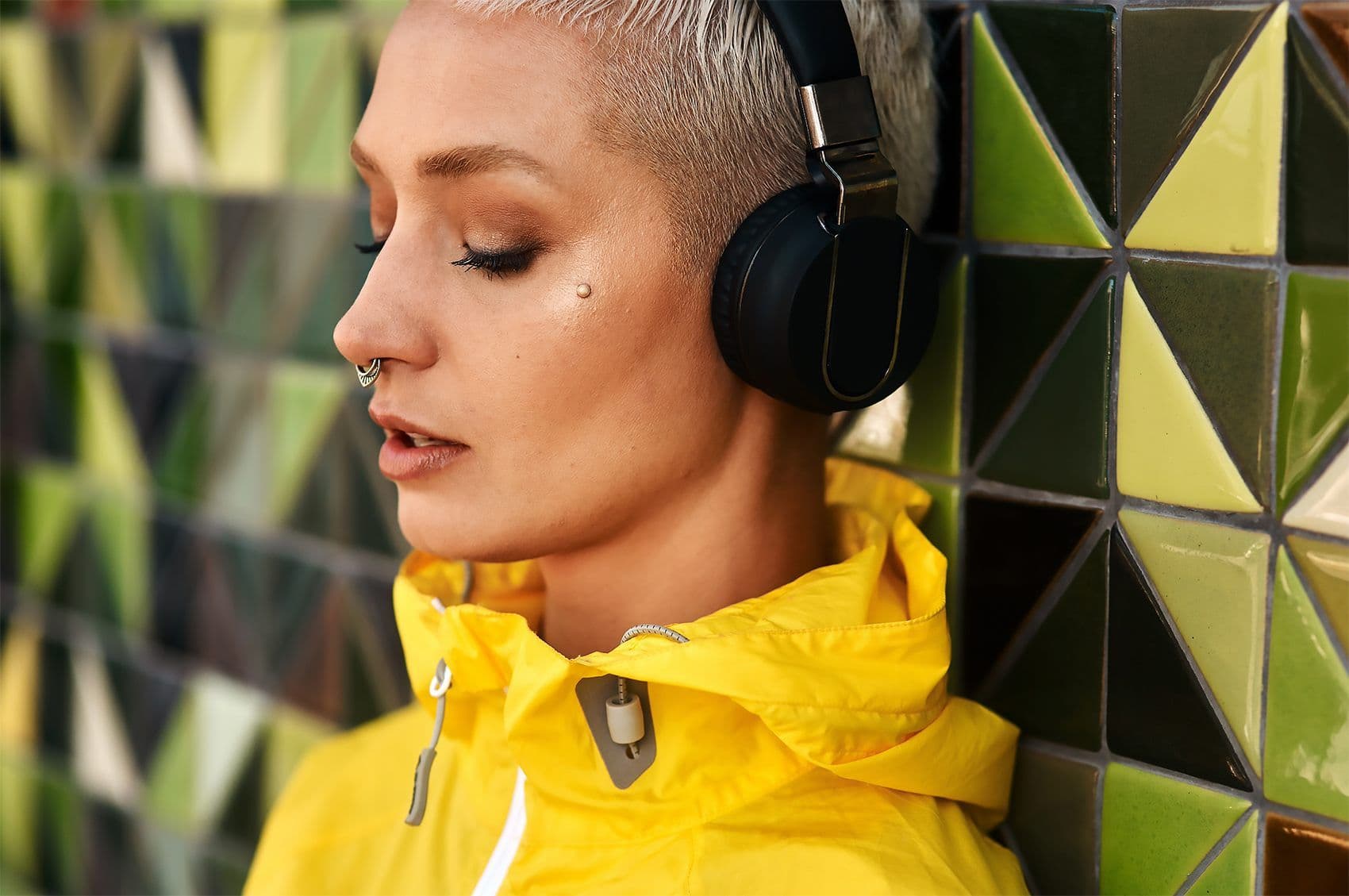 How Techno Music Affects Your Brain: A Research-Backed Deep Dive